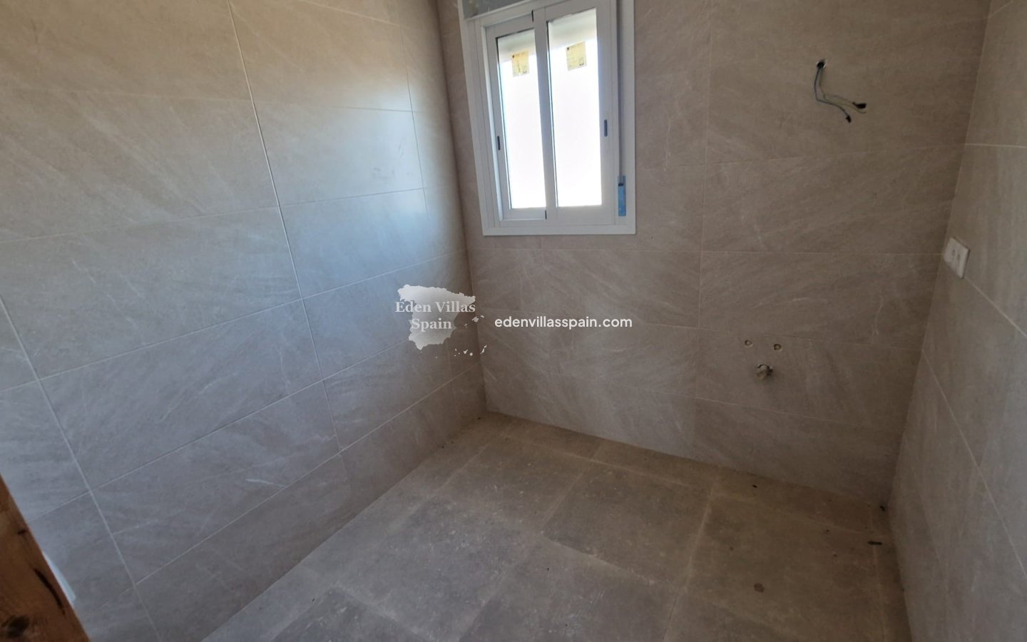 Obra Nueva - Villa a estrenar - Catral