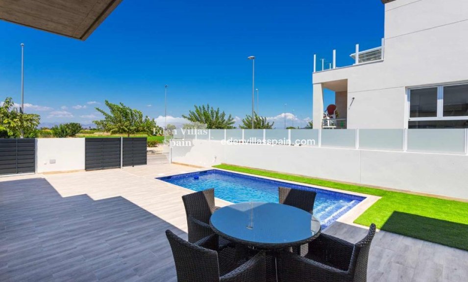 Obra Nueva - Villa a estrenar - Daya Nueva