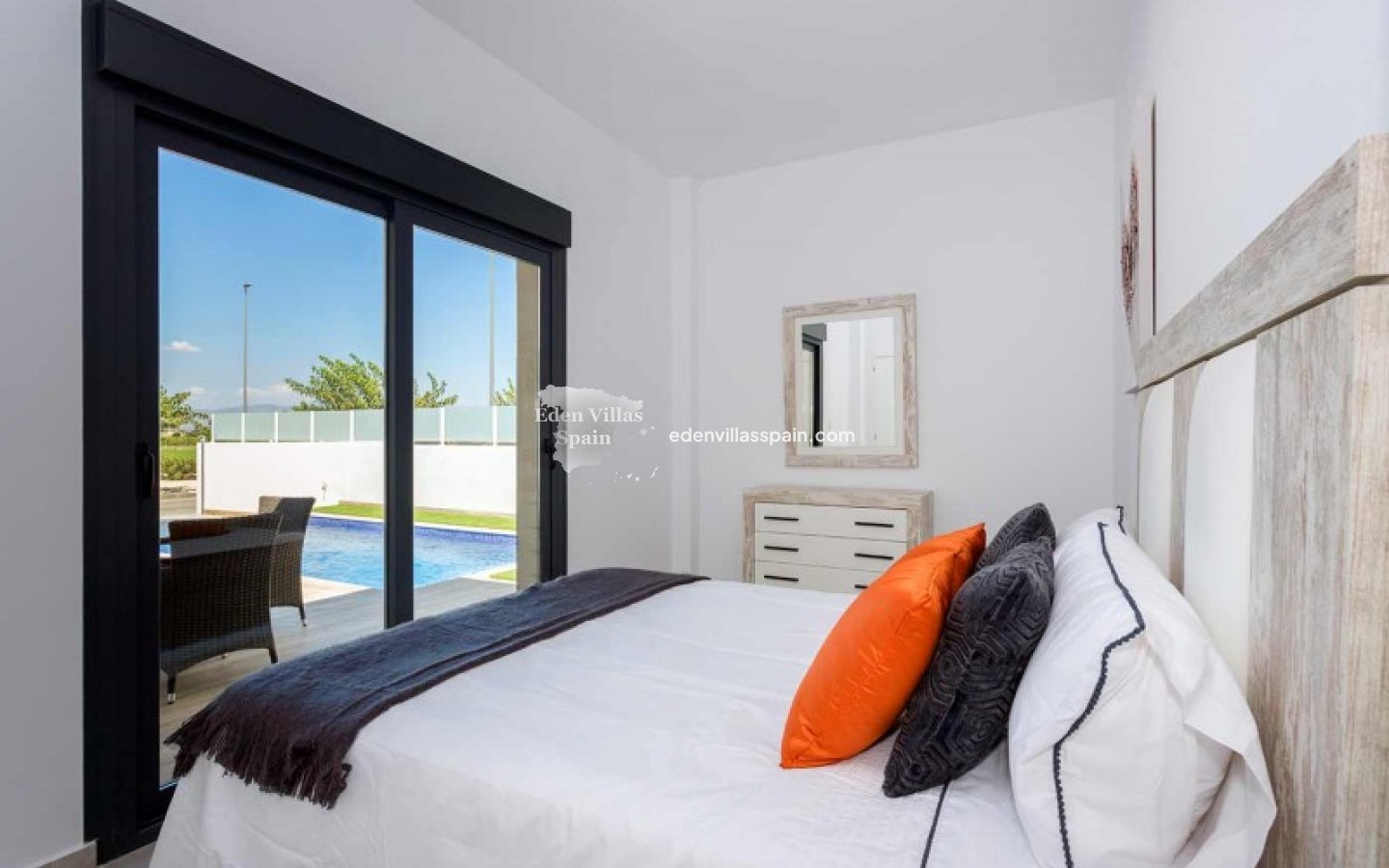 Obra Nueva - Villa a estrenar - Daya Nueva