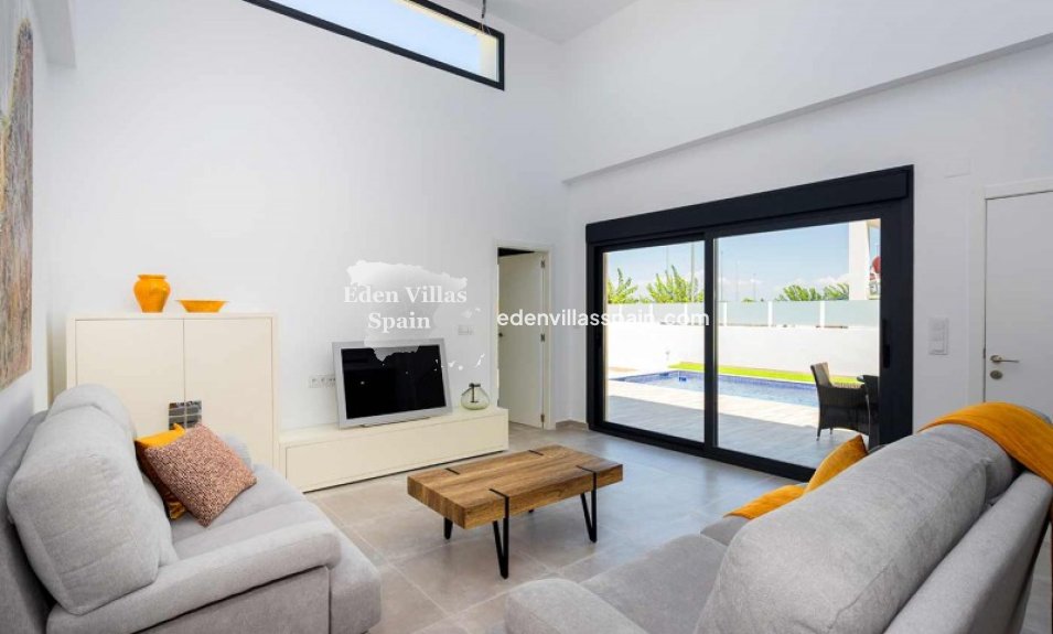 Obra Nueva - Villa a estrenar - Daya Nueva