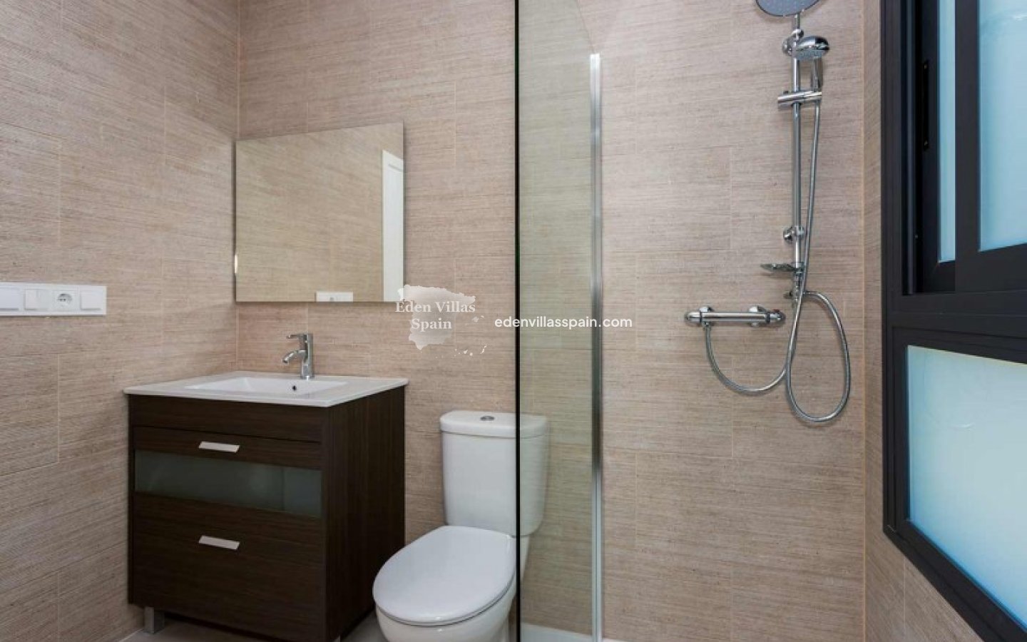 Obra Nueva - Villa a estrenar - Daya Nueva