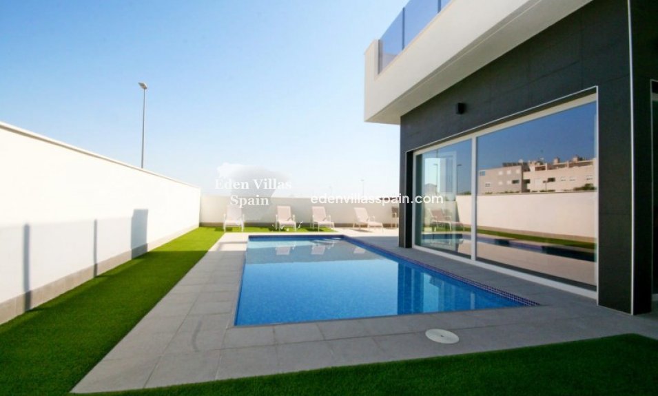 Obra Nueva - Villa a estrenar - Daya Nueva