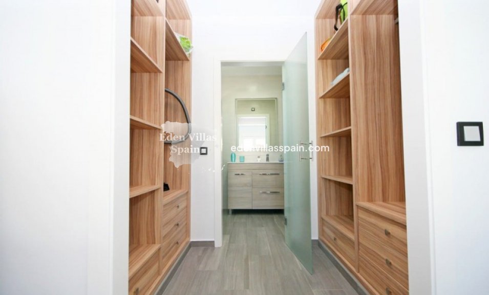 Obra Nueva - Villa a estrenar - Daya Nueva