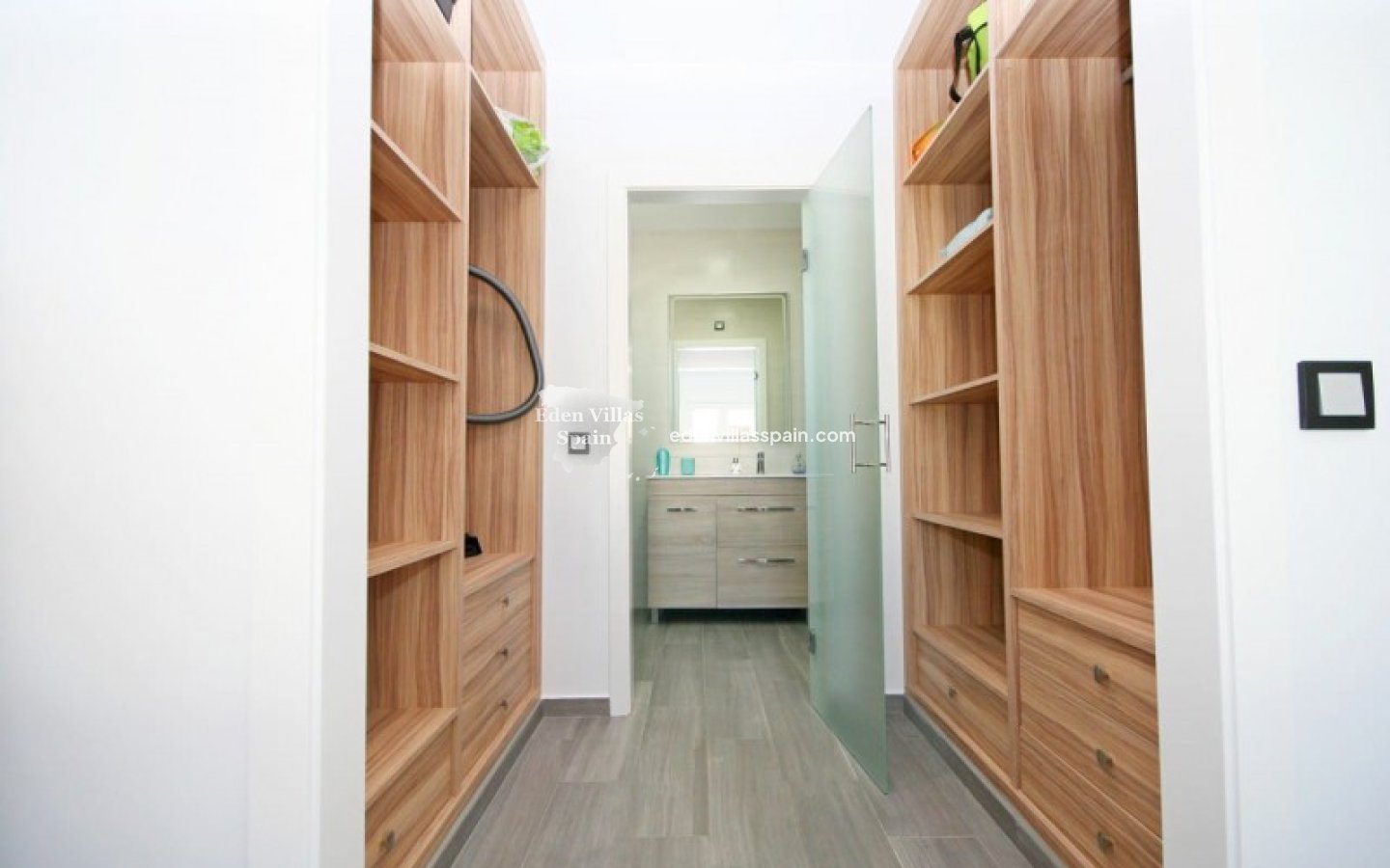 Obra Nueva - Villa a estrenar - Daya Nueva