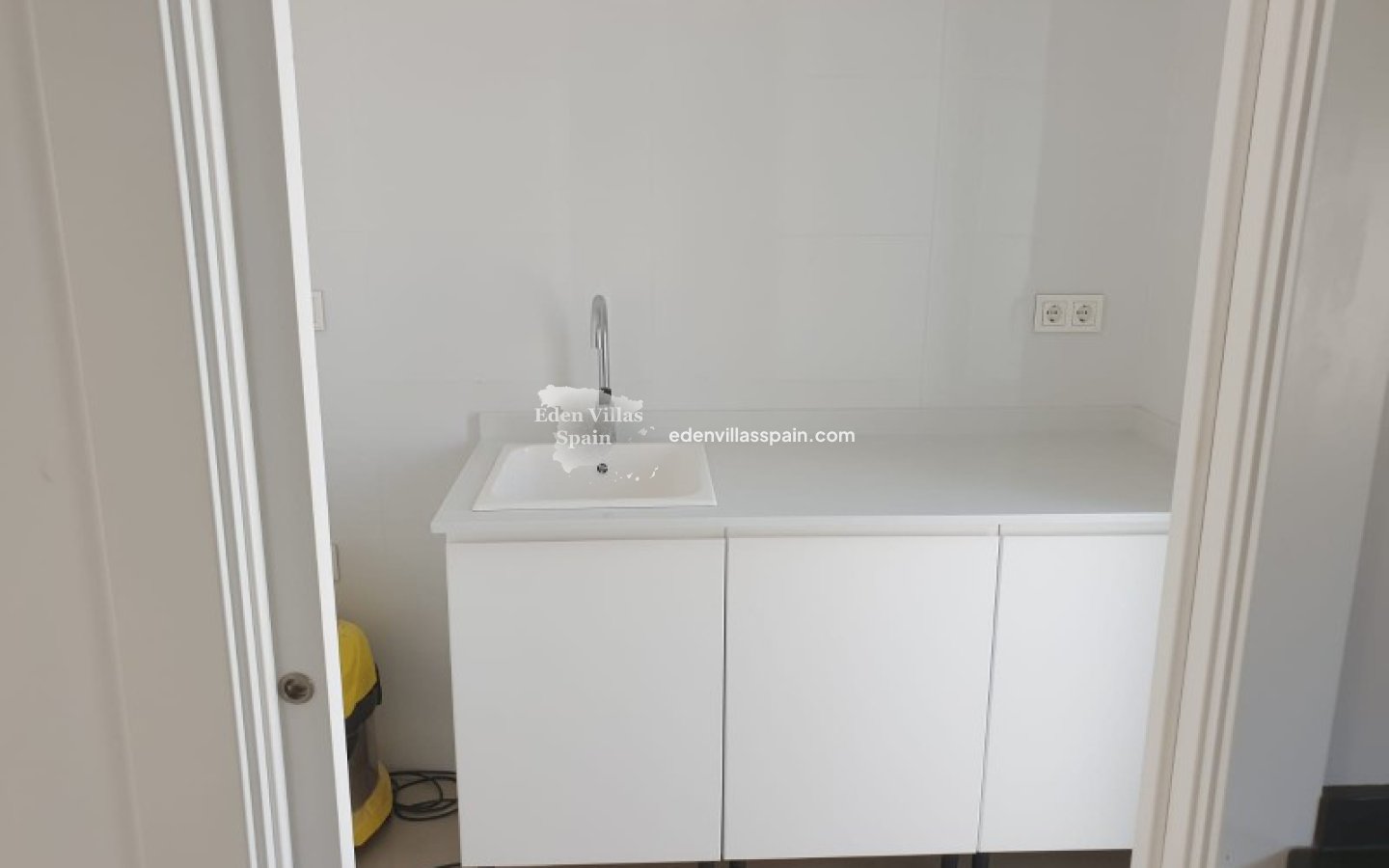 Obra Nueva - Villa a estrenar - Dolores