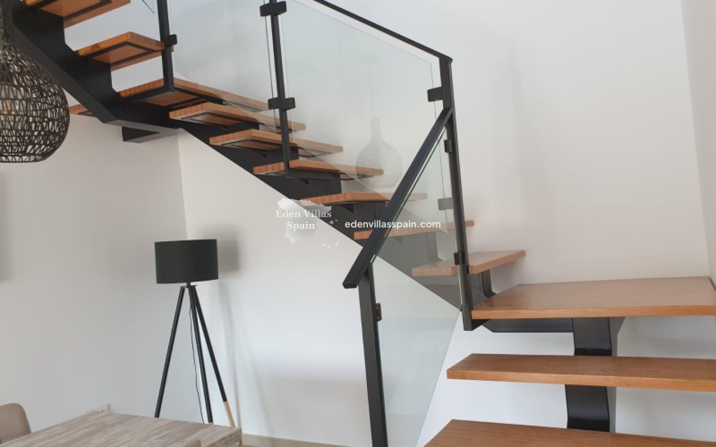 Obra Nueva - Villa a estrenar - Dolores