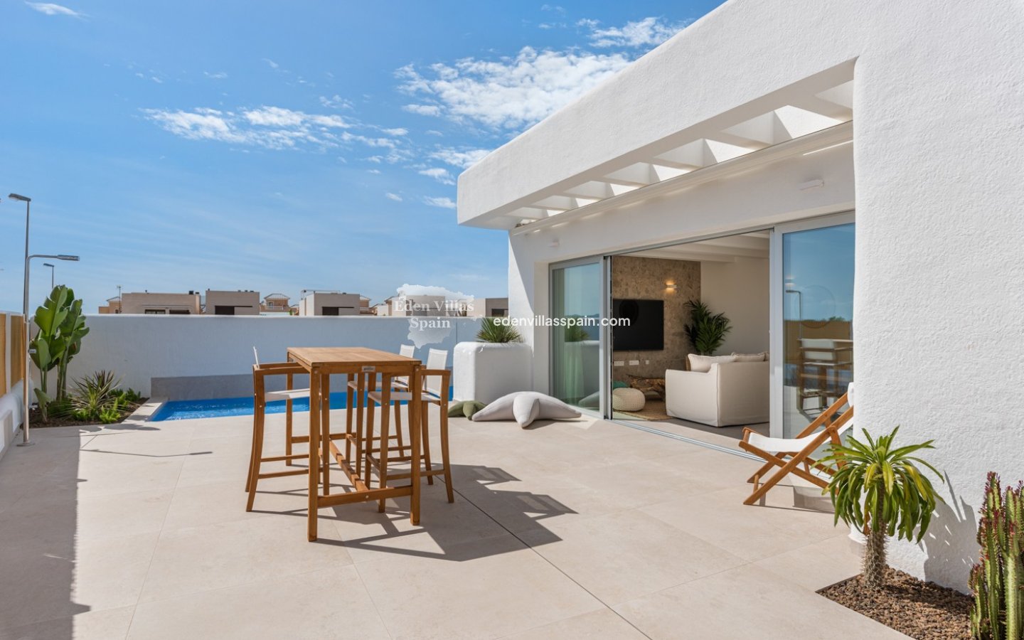 Obra Nueva - Villa a estrenar - Dolores