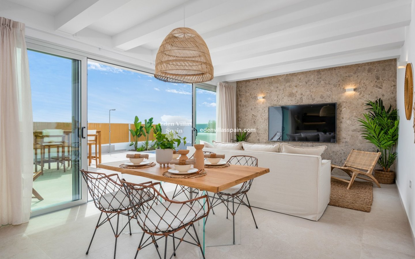 Obra Nueva - Villa a estrenar - Dolores