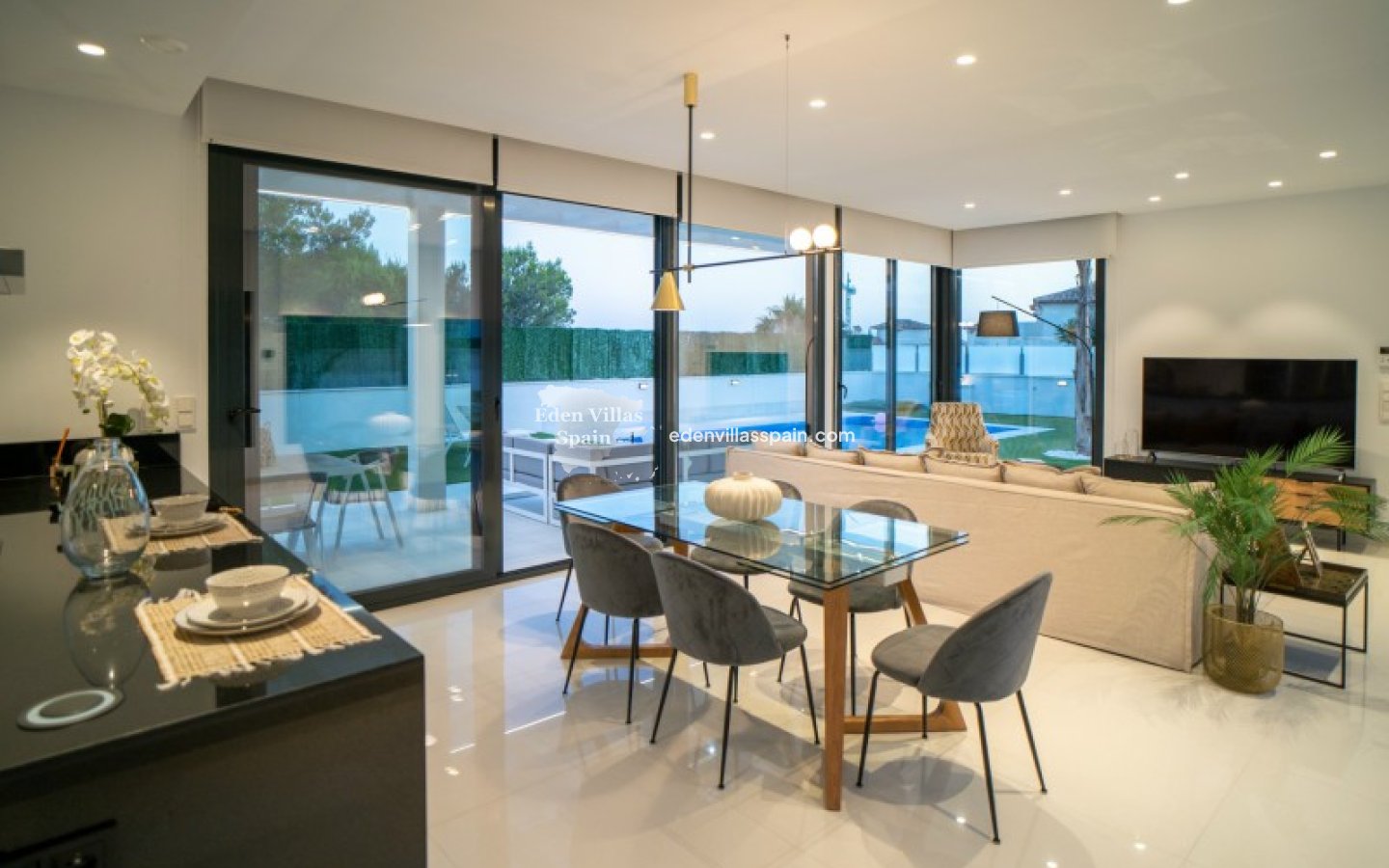 Obra Nueva - Villa a estrenar - Finestrat