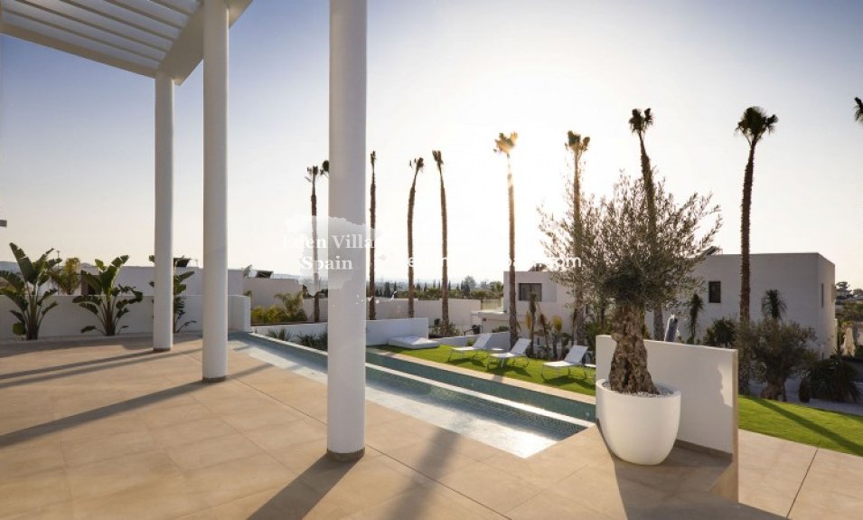 Obra Nueva - Villa a estrenar - La Marina