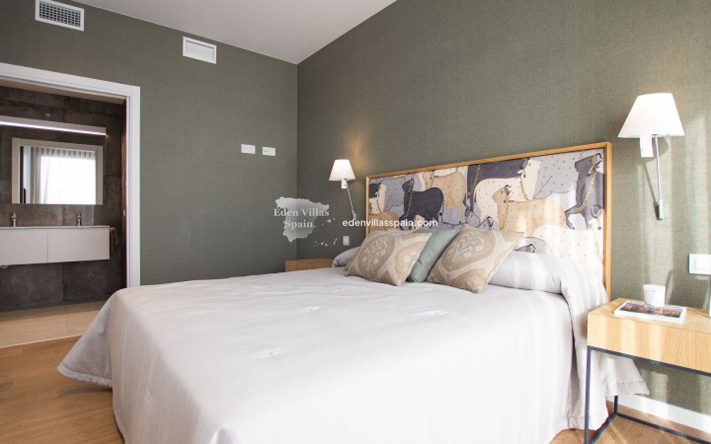 Obra Nueva - Villa a estrenar - La Marina