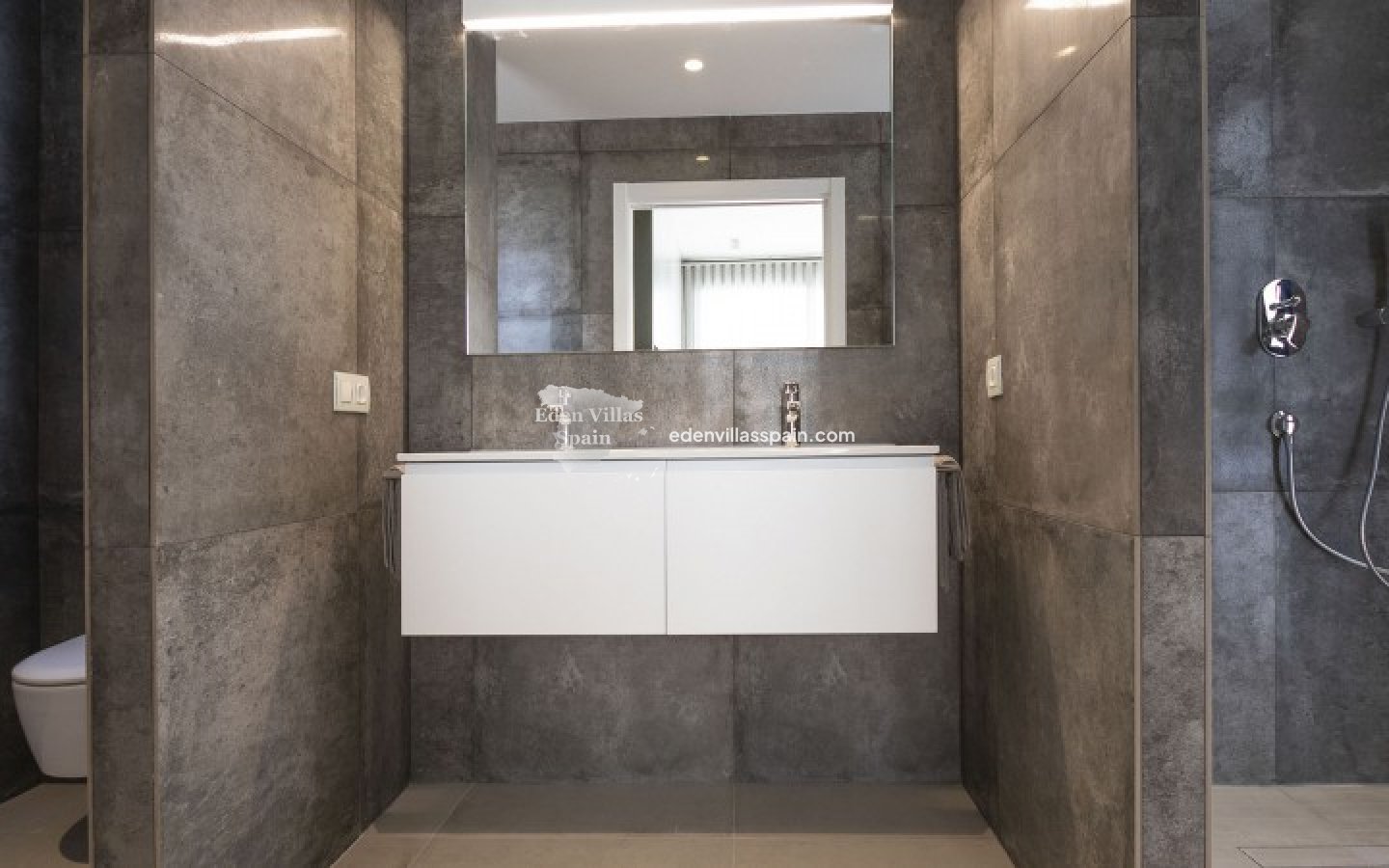 Obra Nueva - Villa a estrenar - La Marina