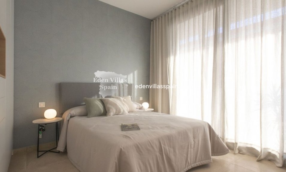 Obra Nueva - Villa a estrenar - La Marina