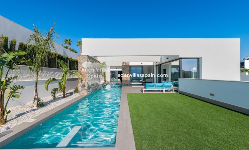 Obra Nueva - Villa a estrenar - La Marina