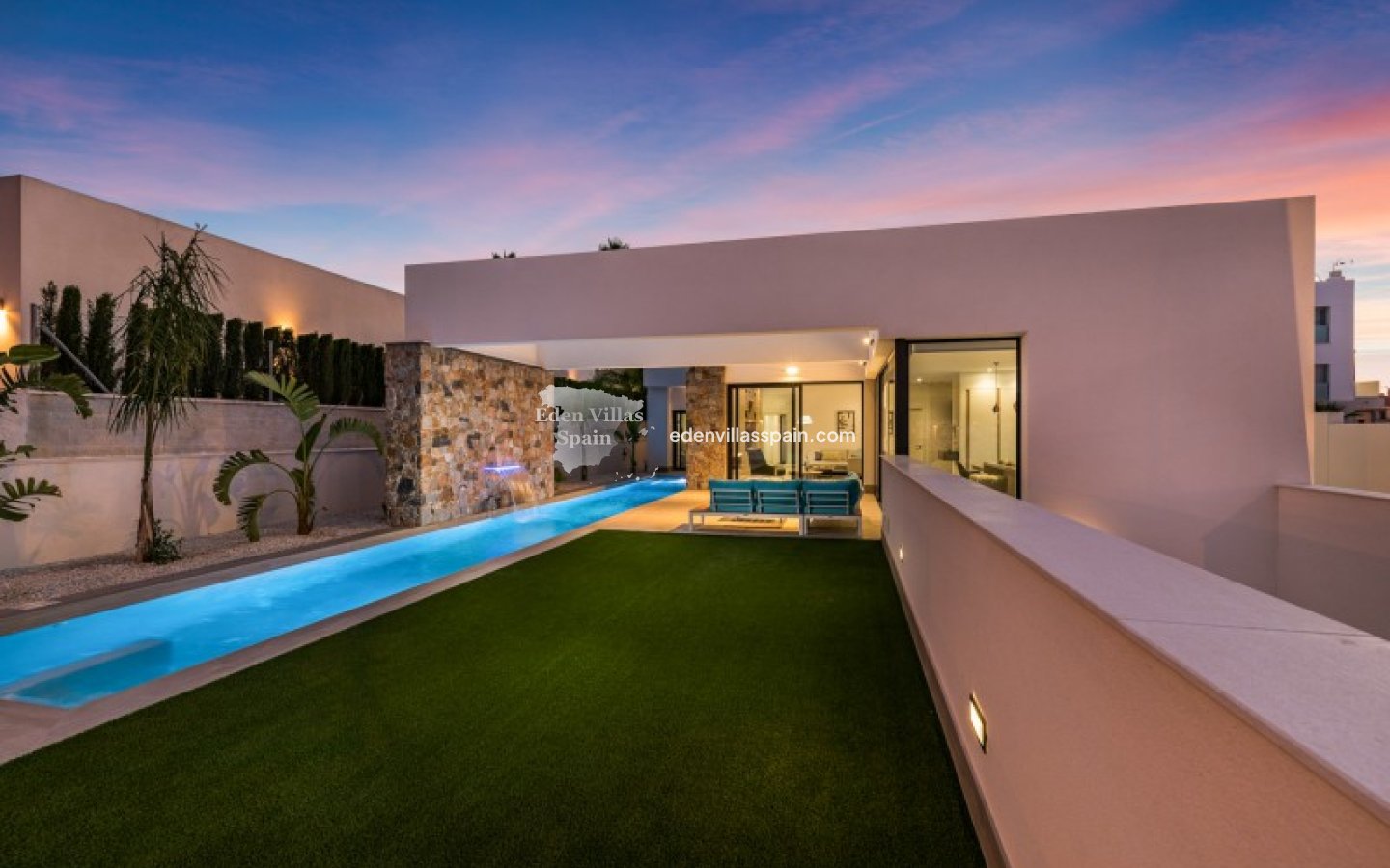 Obra Nueva - Villa a estrenar - La Marina