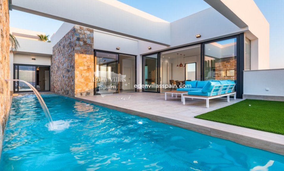 Obra Nueva - Villa a estrenar - La Marina