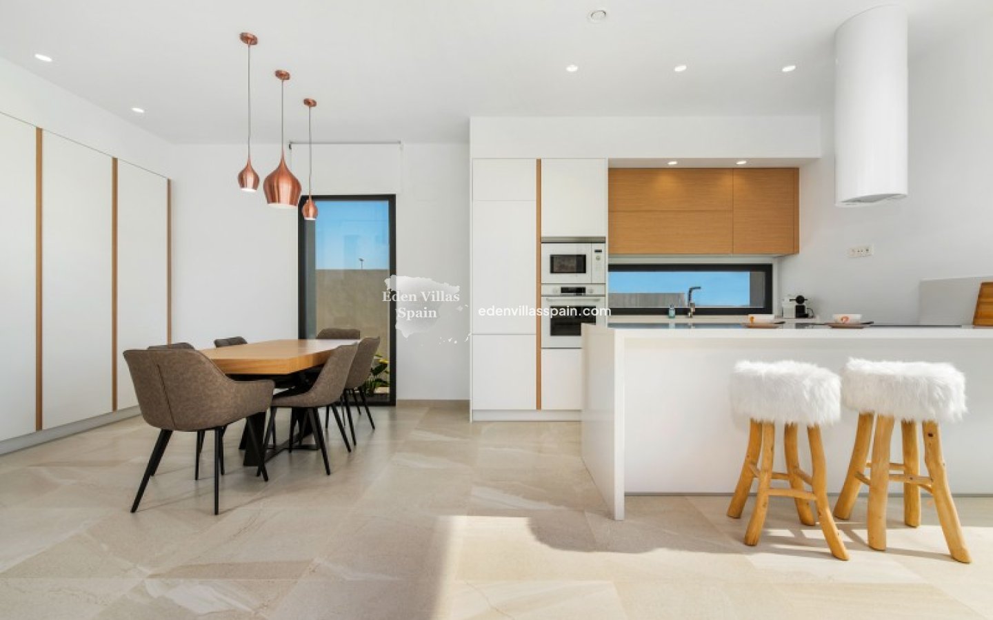 Obra Nueva - Villa a estrenar - La Marina