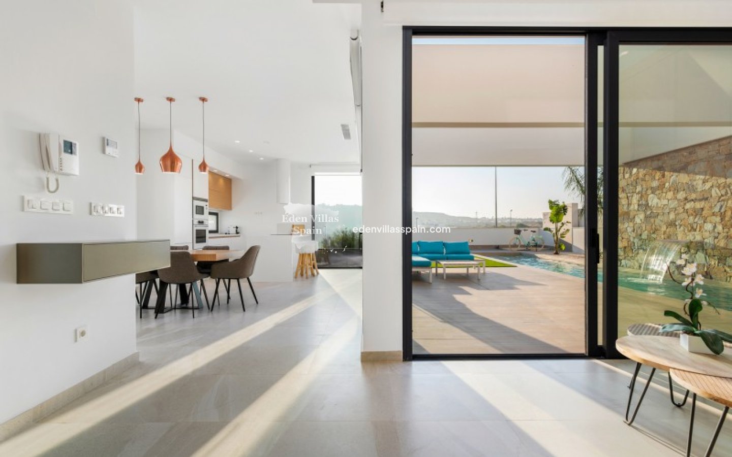 Obra Nueva - Villa a estrenar - La Marina