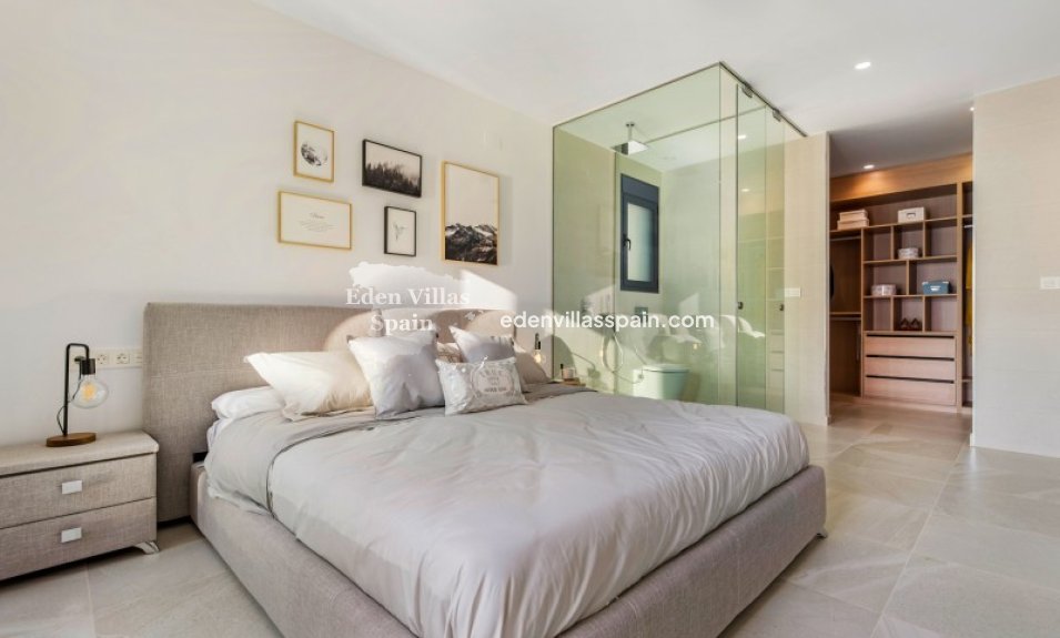 Obra Nueva - Villa a estrenar - La Marina