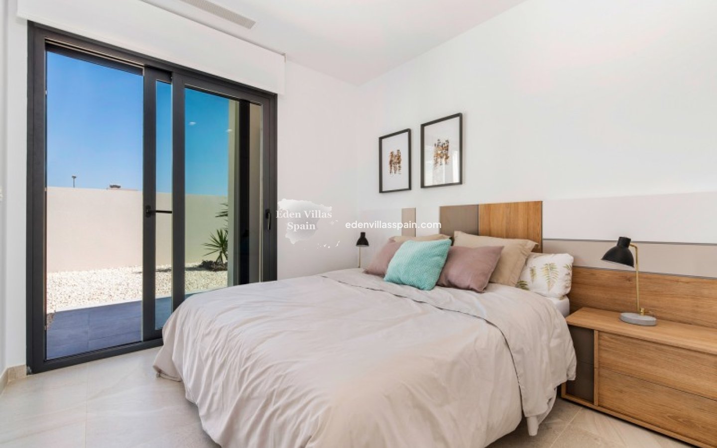 Obra Nueva - Villa a estrenar - La Marina