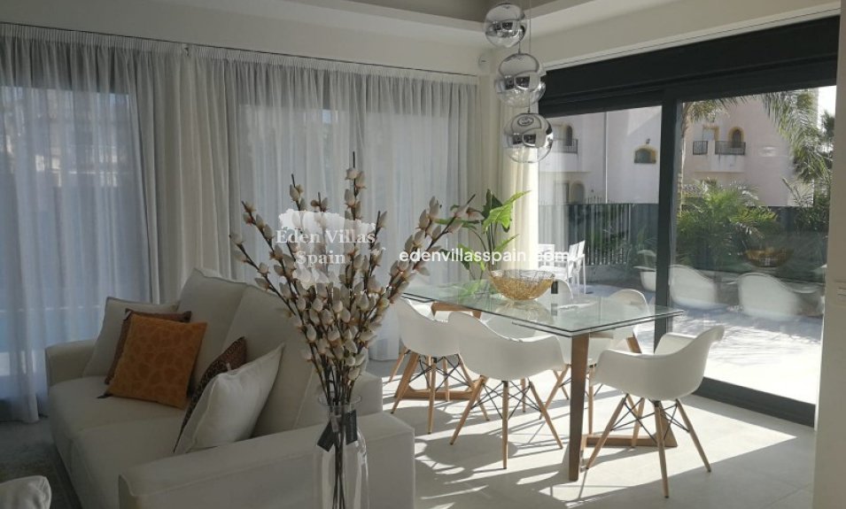 Obra Nueva - Villa a estrenar - La Marina