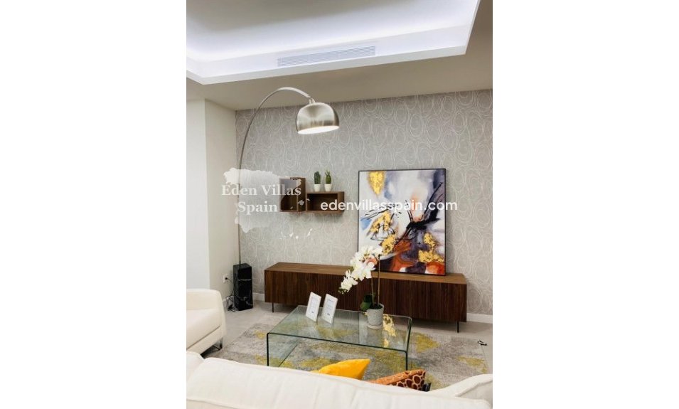 Obra Nueva - Villa a estrenar - La Marina