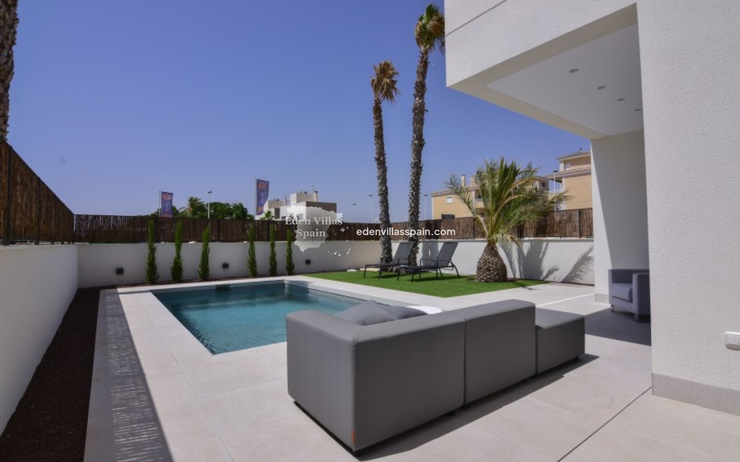 Obra Nueva - Villa a estrenar - La Marina