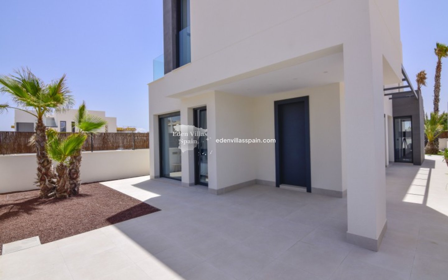 Obra Nueva - Villa a estrenar - La Marina