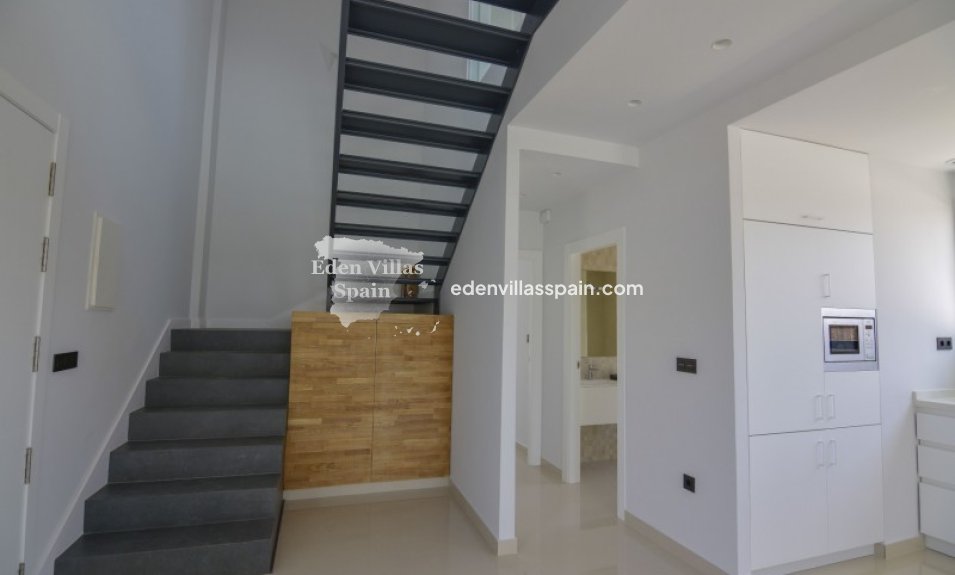 Obra Nueva - Villa a estrenar - La Marina