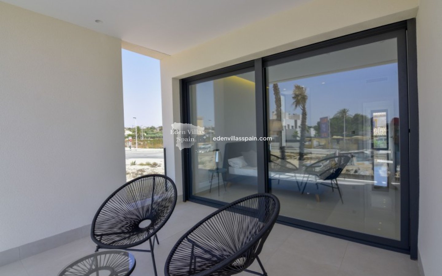 Obra Nueva - Villa a estrenar - La Marina