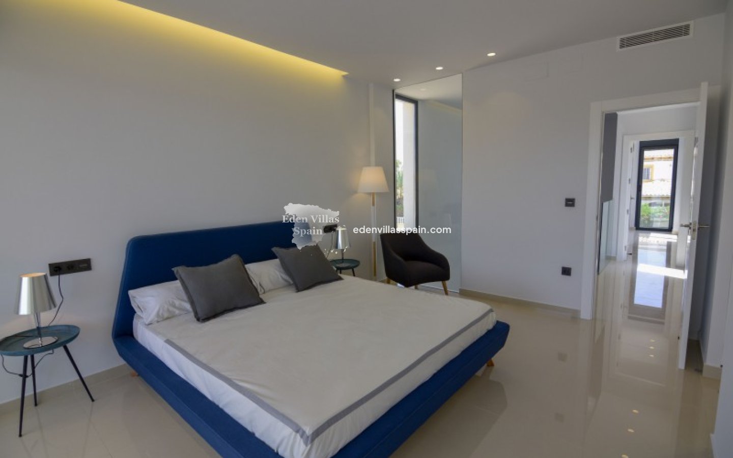 Obra Nueva - Villa a estrenar - La Marina