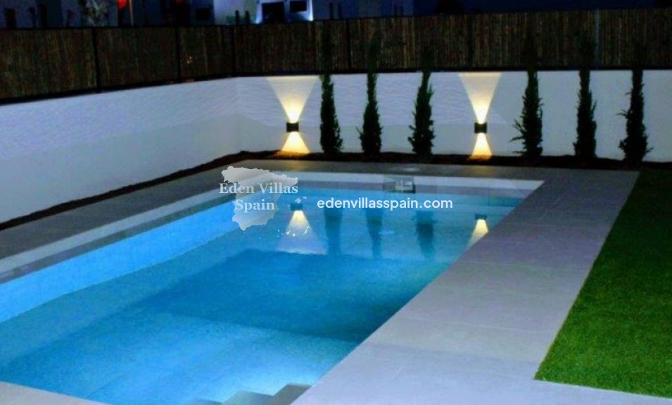 Obra Nueva - Villa a estrenar - La Marina