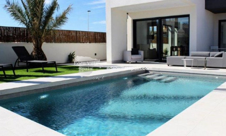 Obra Nueva - Villa a estrenar - La Marina