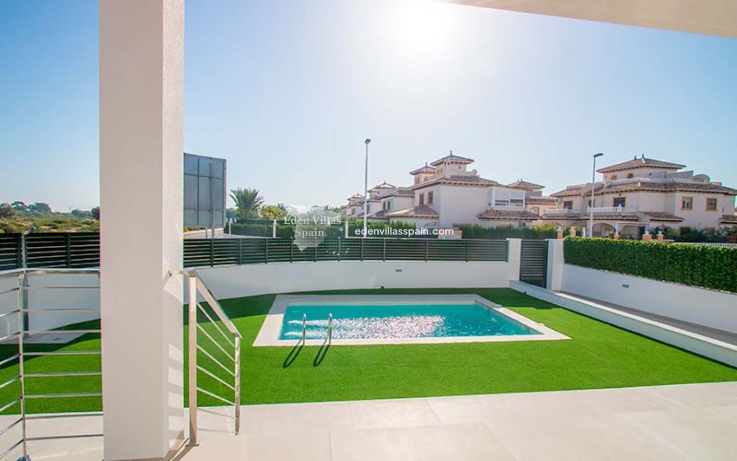 Obra Nueva - Villa a estrenar - La Marina