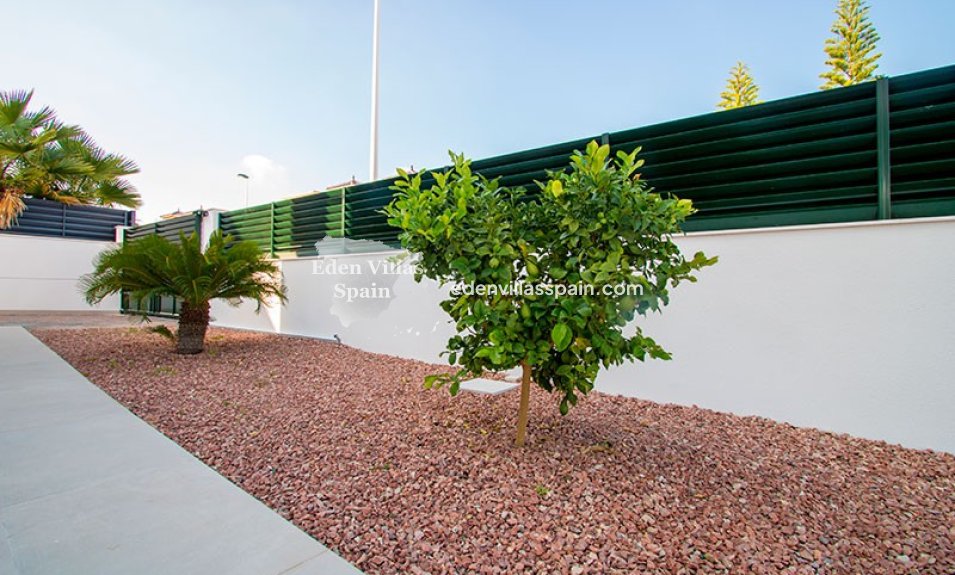 Obra Nueva - Villa a estrenar - La Marina