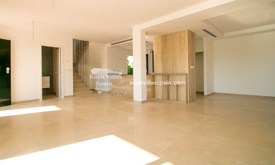 Obra Nueva - Villa a estrenar - La Marina