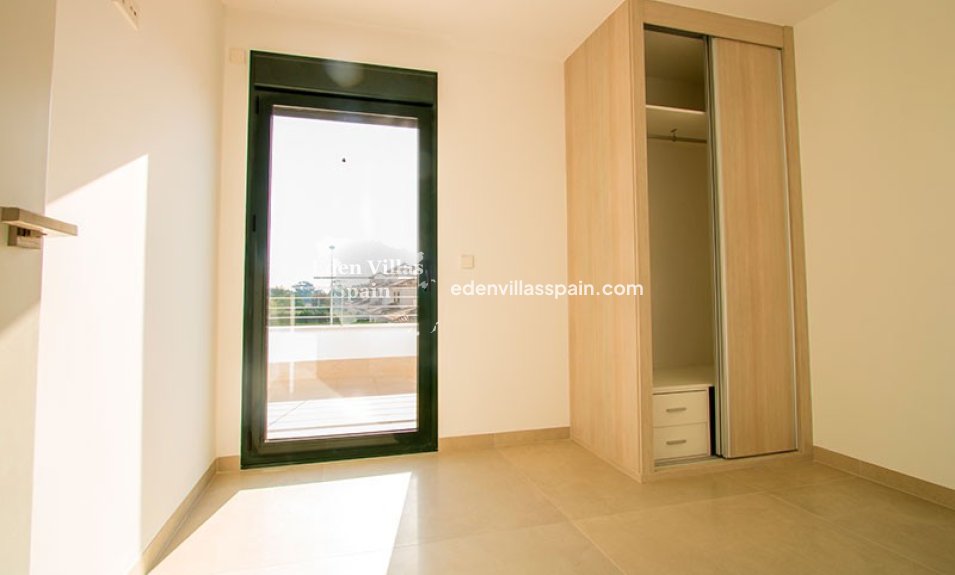 Obra Nueva - Villa a estrenar - La Marina