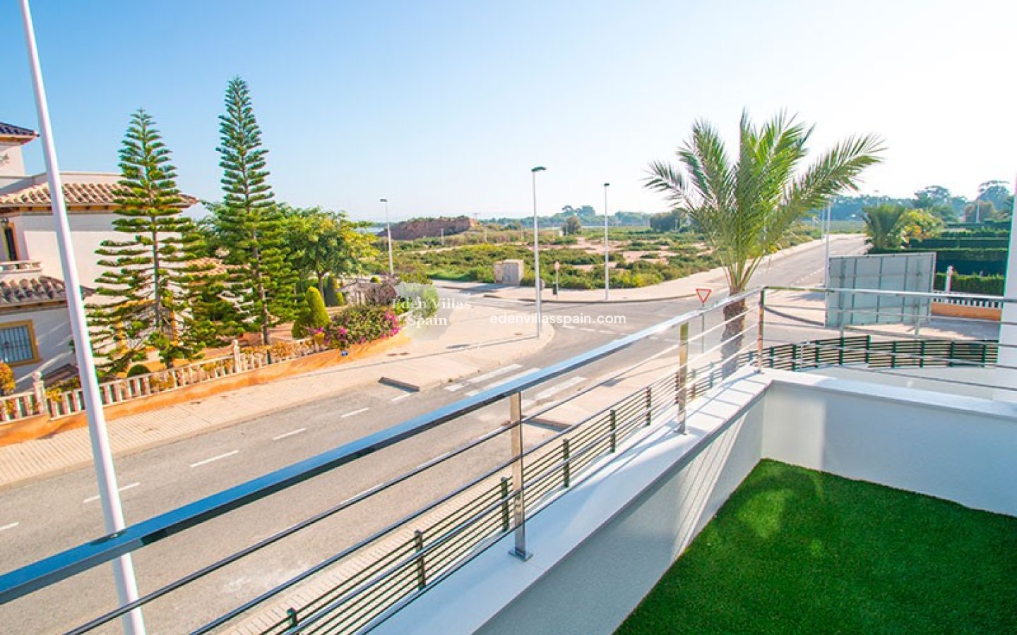 Obra Nueva - Villa a estrenar - La Marina