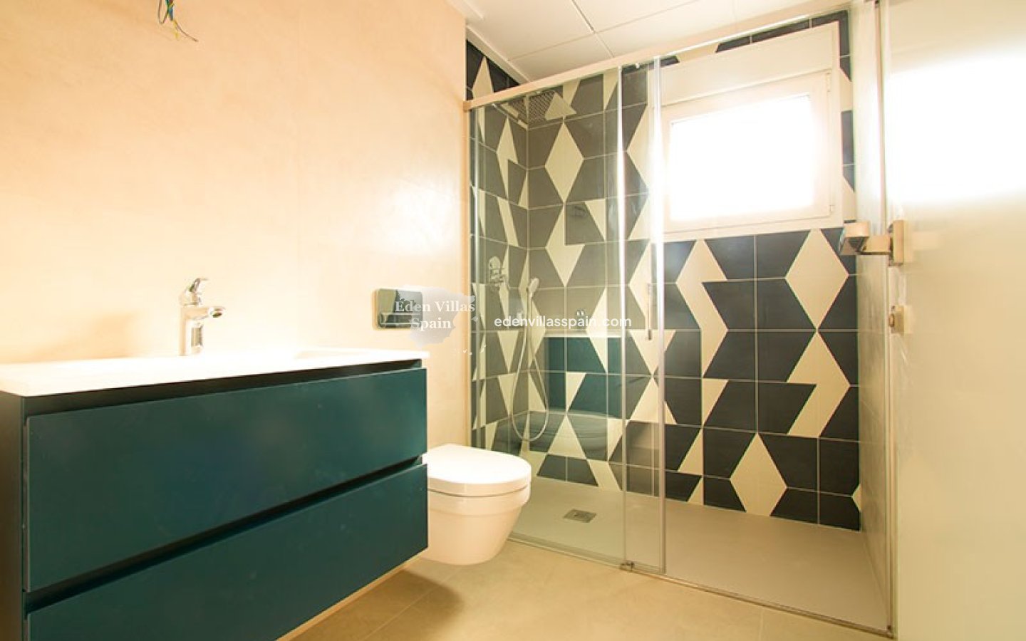 Obra Nueva - Villa a estrenar - La Marina