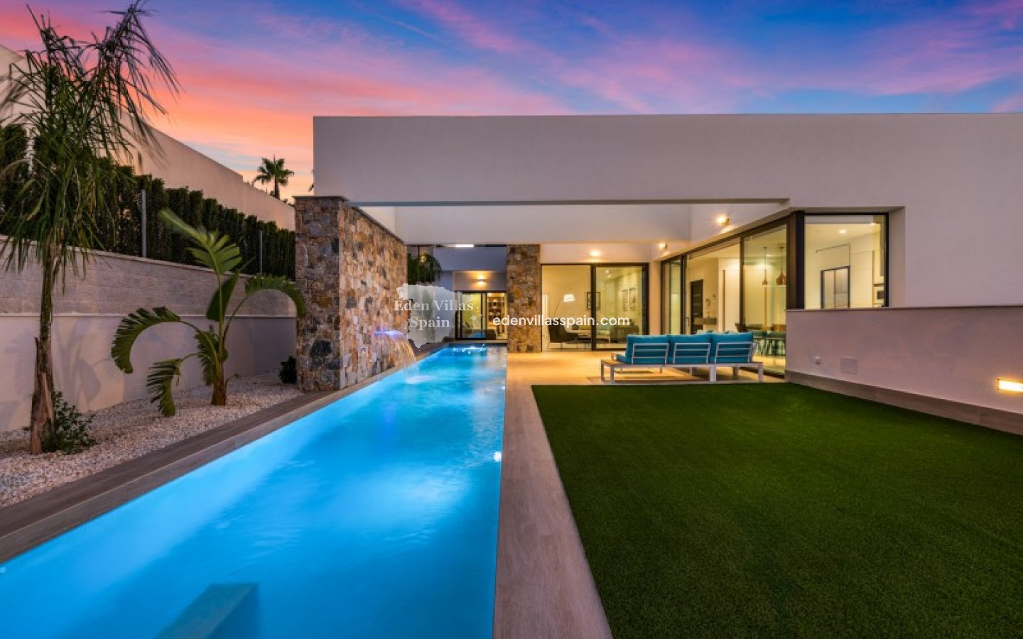 Obra Nueva - Villa a estrenar - La Marina