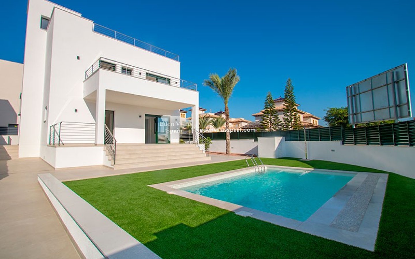 Obra Nueva - Villa a estrenar - La Marina