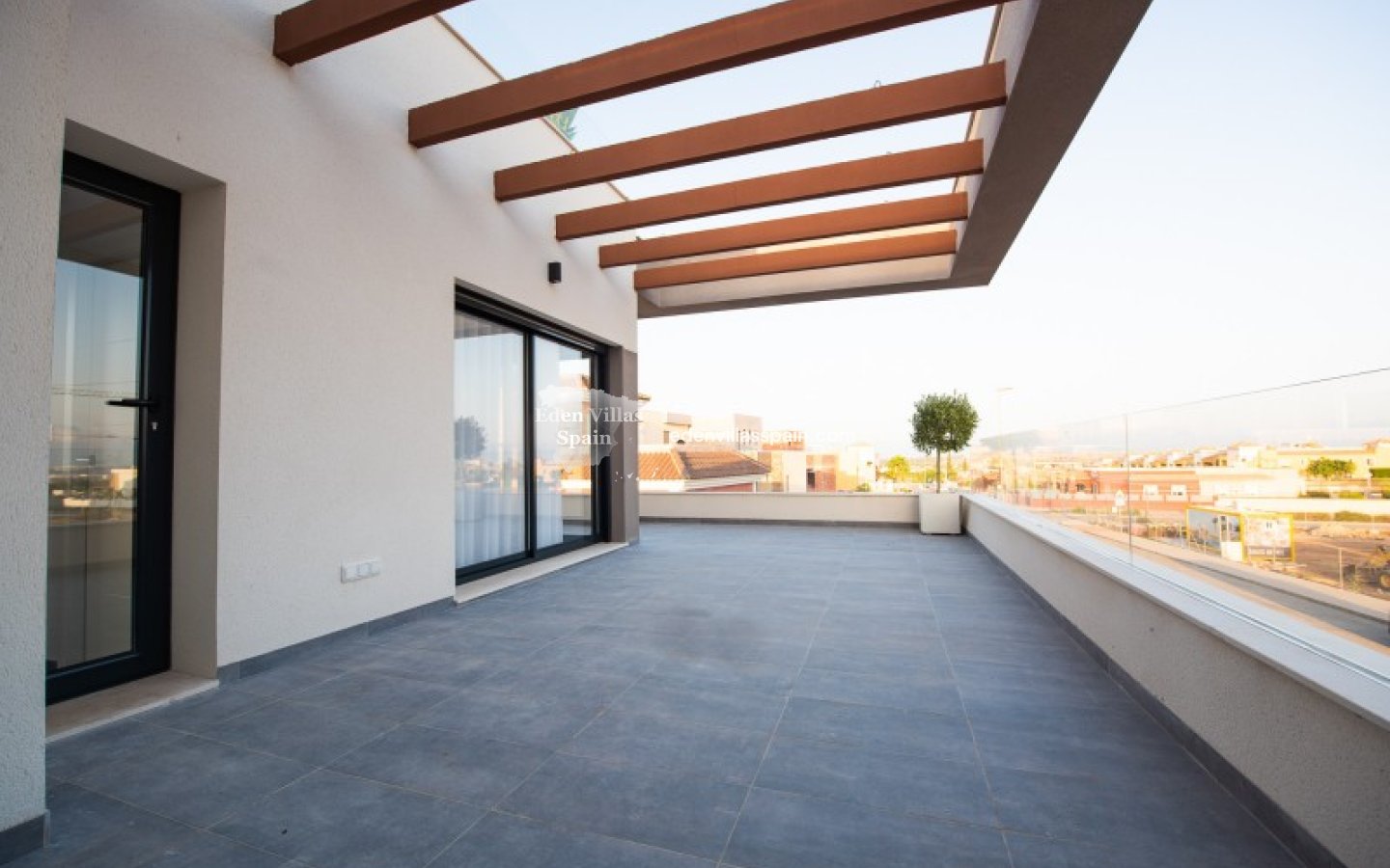 Obra Nueva - Villa a estrenar - Los Montesinos