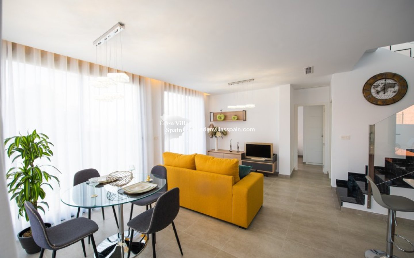 Obra Nueva - Villa a estrenar - Los Montesinos