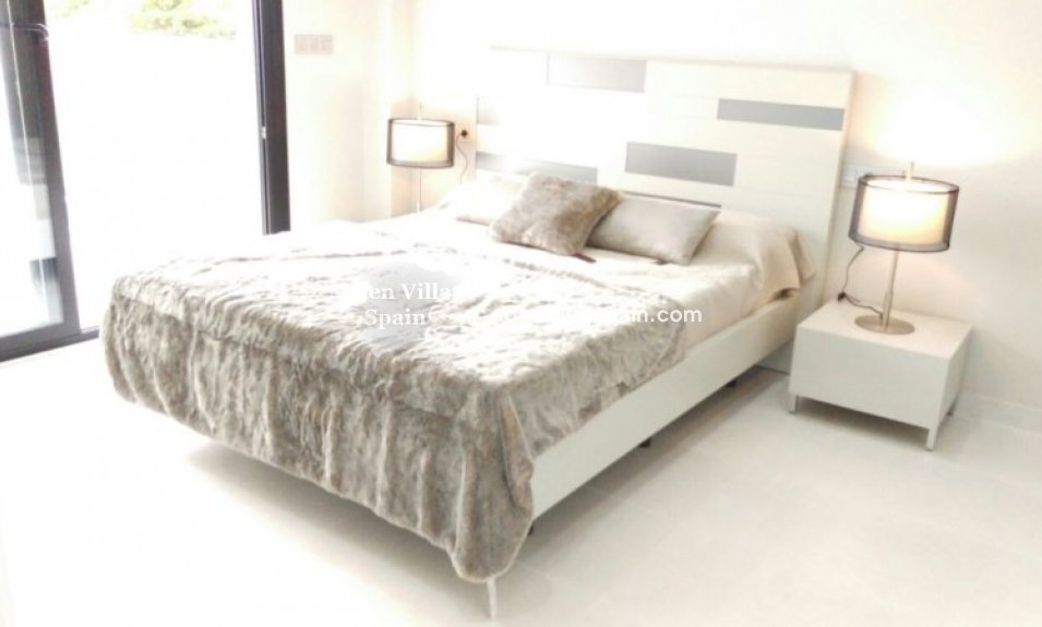 Obra Nueva - Villa a estrenar - Orihuela Costa