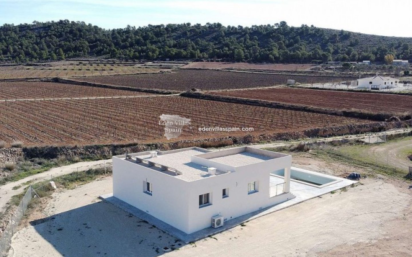 Obra Nueva - Villa a estrenar - Pinoso