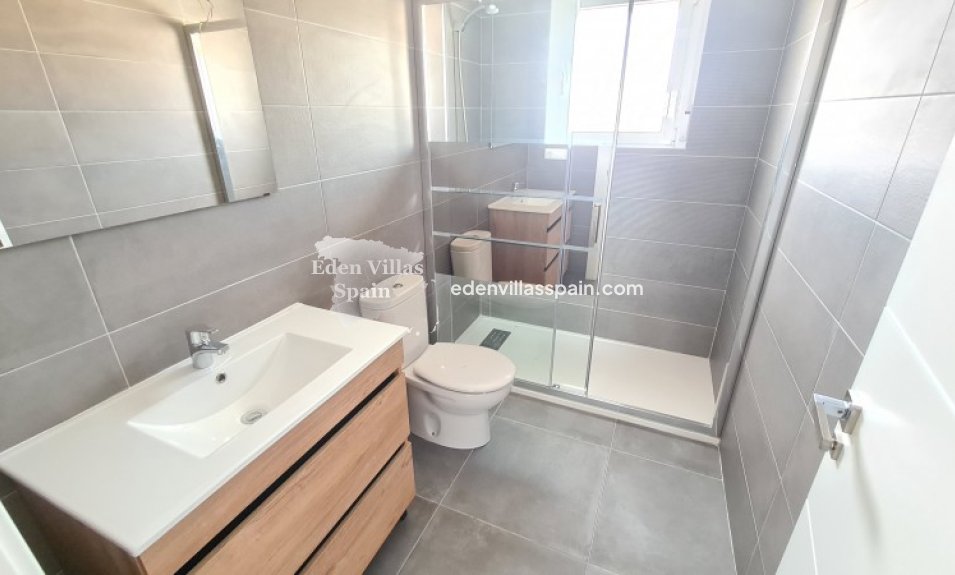 Obra Nueva - Villa a estrenar - Pinoso