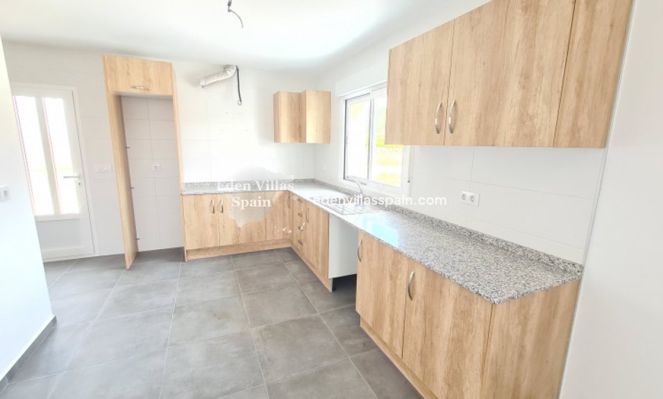 Obra Nueva - Villa a estrenar - Pinoso