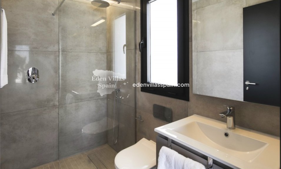 Obra Nueva - Villa a estrenar - Rojales