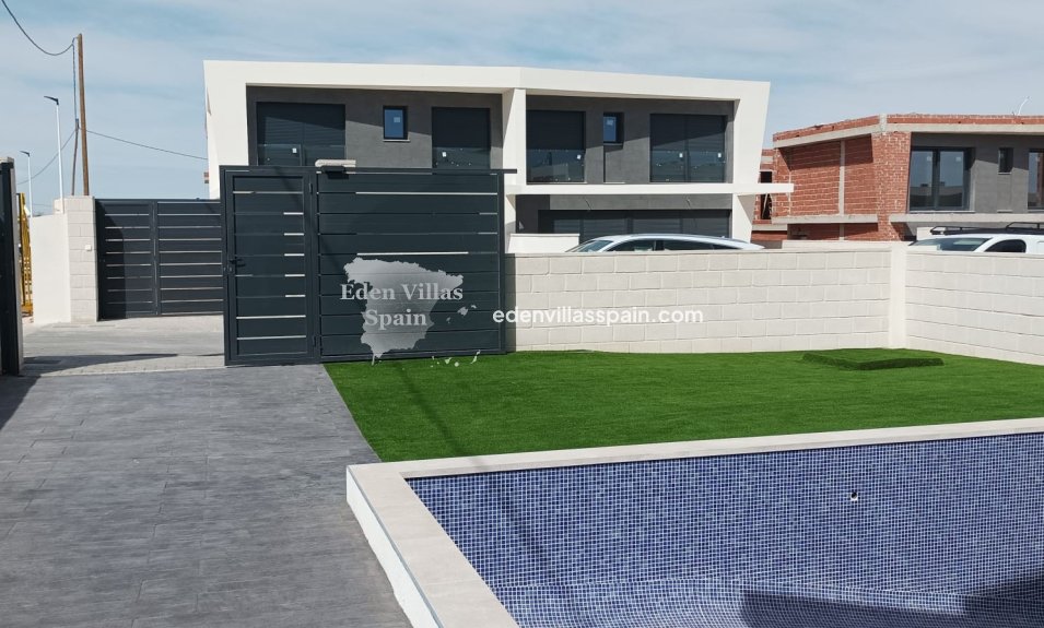 Obra Nueva - Villa a estrenar - Santa Pola
