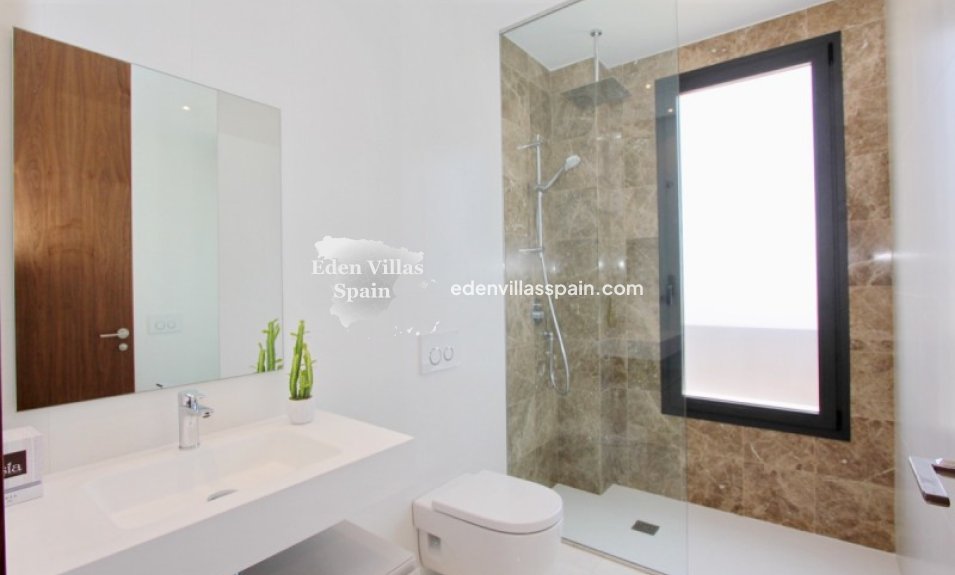 Obra Nueva - Villa costera - Guardamar del Segura